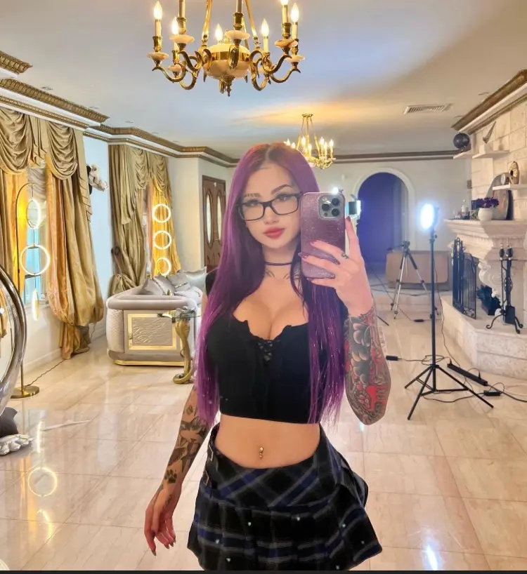 Jenna, 21 from United States — Snapchat profile