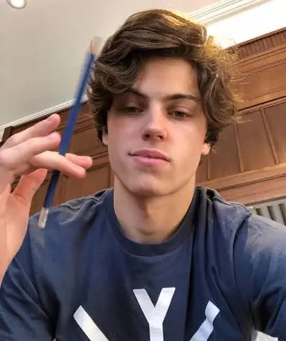 Evan, 19 from United States — Snapchat profile