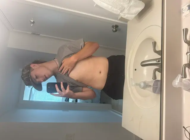 wes, 18 from United States — Snapchat profile
