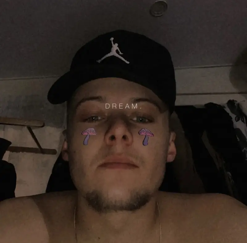 Roy, 23 from United States — Snapchat profile